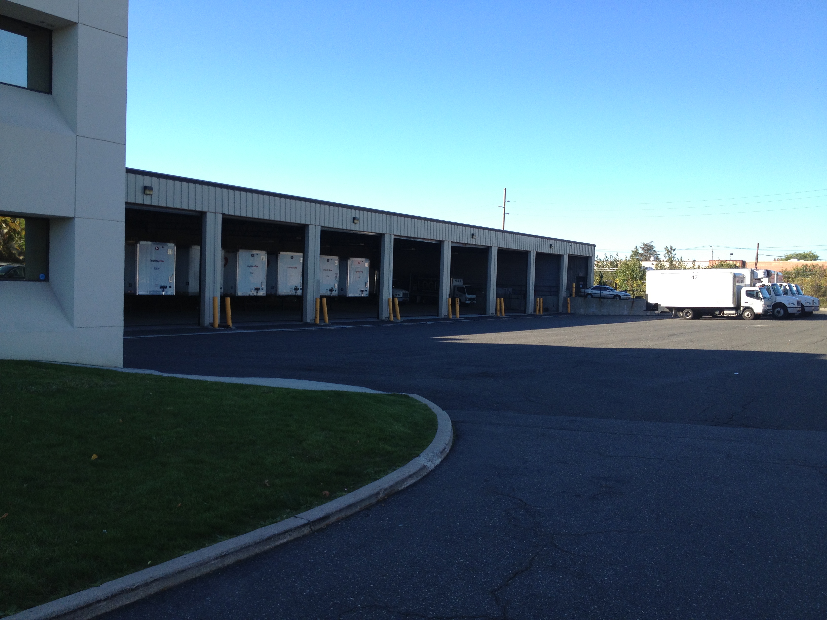 Farmingdale Industrial Center - Intercontinental Real Estate Corporation